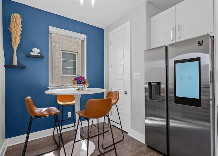 The Charming 2bd In The Heart Of Worth