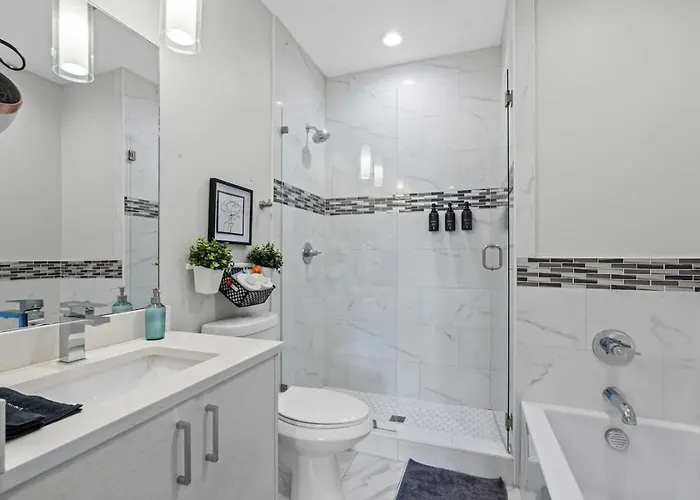 The Charming 2bd In The Heart Of Worth Casa de férias *