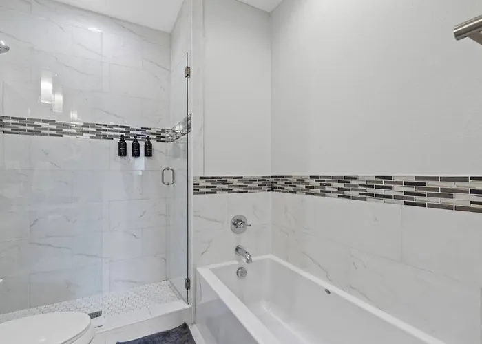 Casa de férias The Charming 2bd In The Heart Of Worth *
